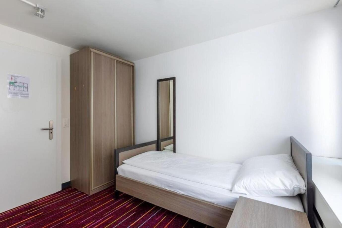 Glandon Rooms Limelight - Self-Check-In Lucerna Exterior foto