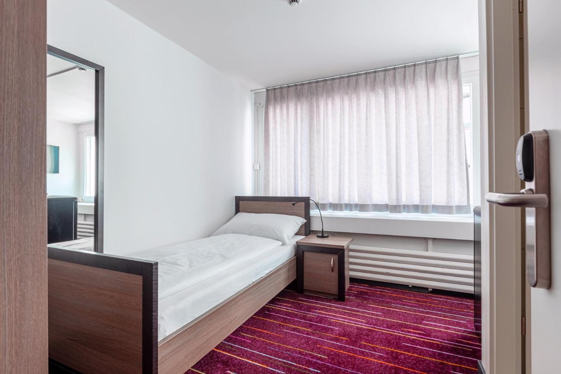 Glandon Rooms Limelight - Self-Check-In Lucerna Exterior foto