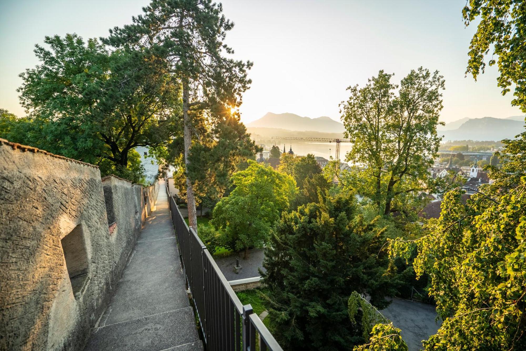 Glandon Rooms Limelight - Self-Check-In Lucerna Exterior foto
